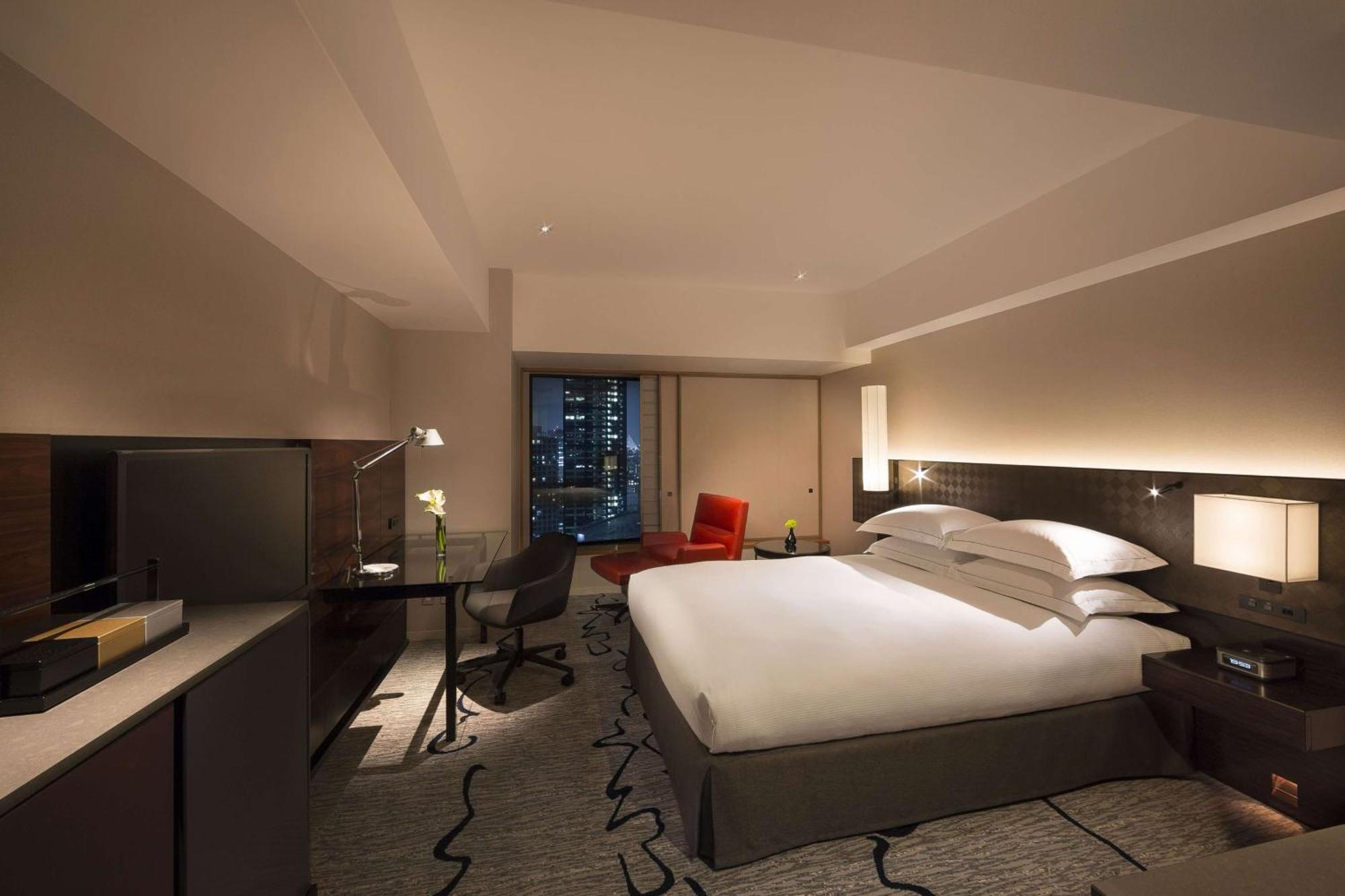 Hilton Tokyo Hotel Екстериор снимка